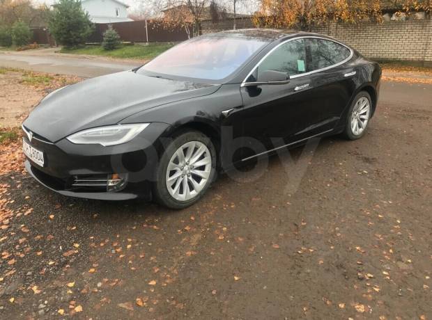 Tesla Model S I Рестайлинг