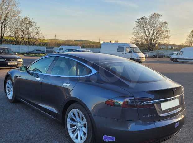 Tesla Model S I Рестайлинг