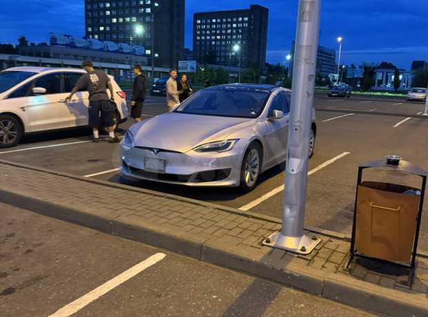 Tesla Model S I Рестайлинг