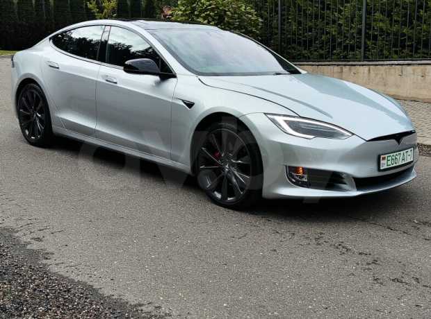 Tesla Model S I Рестайлинг