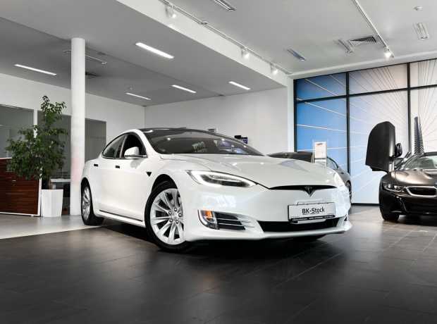 Tesla Model S I Рестайлинг