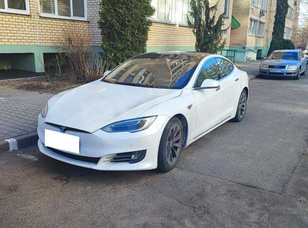 Tesla Model S I Рестайлинг