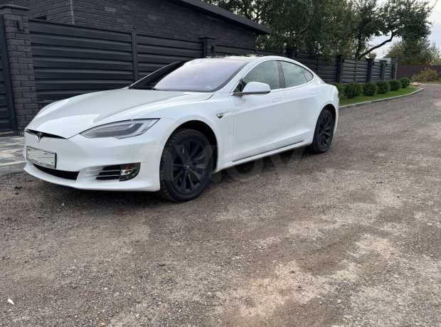 Tesla Model S I Рестайлинг