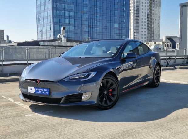 Tesla Model S I Рестайлинг