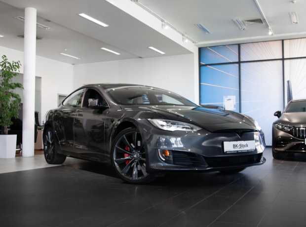 Tesla Model S I Рестайлинг