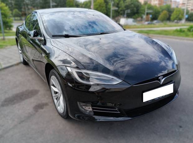 Tesla Model S I Рестайлинг