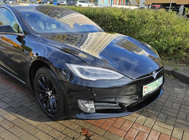 Tesla Model S I Рестайлинг