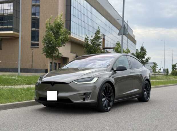 Tesla Model X I, 2016, пробег 200000 км