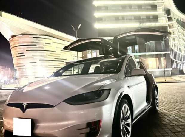 Tesla Model X I, 2017, пробег 127 км