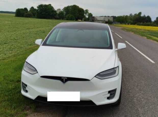 Tesla Model X I, 2017, пробег 80467 км