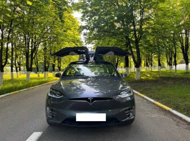 Tesla Model X I, 2018, пробег 129000 км