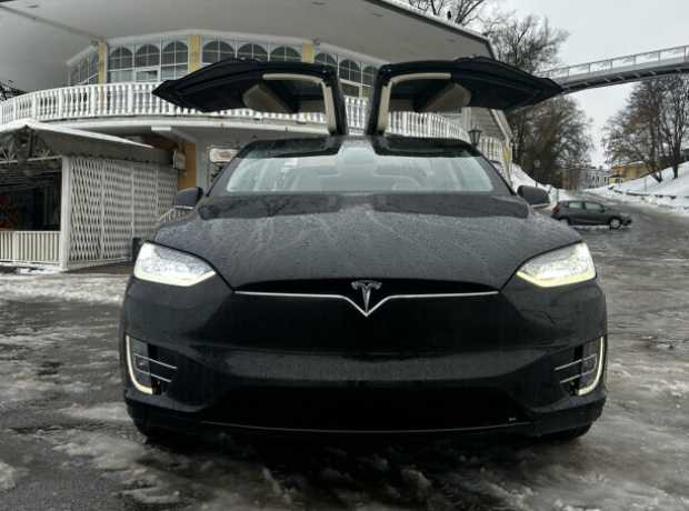 Tesla Model X I, 2018, пробег 82000 км