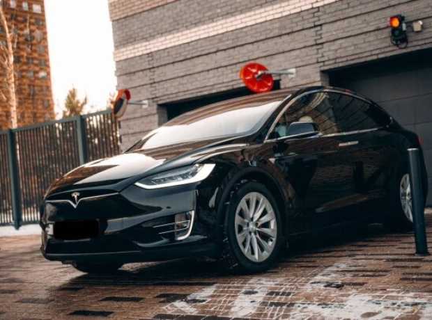 Tesla Model X I, 2018, пробег 90000 км