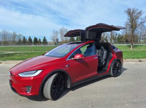 Tesla Model X I, 2019, пробег 138800 км Tesla Model X I, 2019, пробег 138800 км