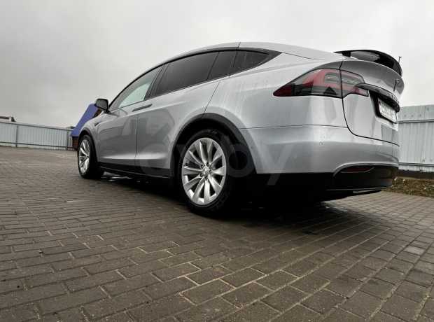 Tesla Model X I