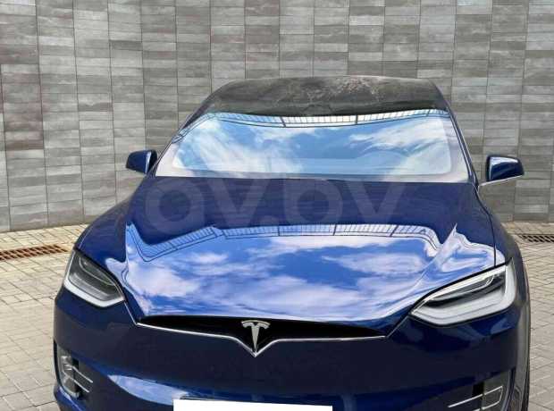 Tesla Model X I