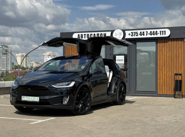 Tesla Model X I