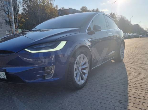 Tesla Model X I