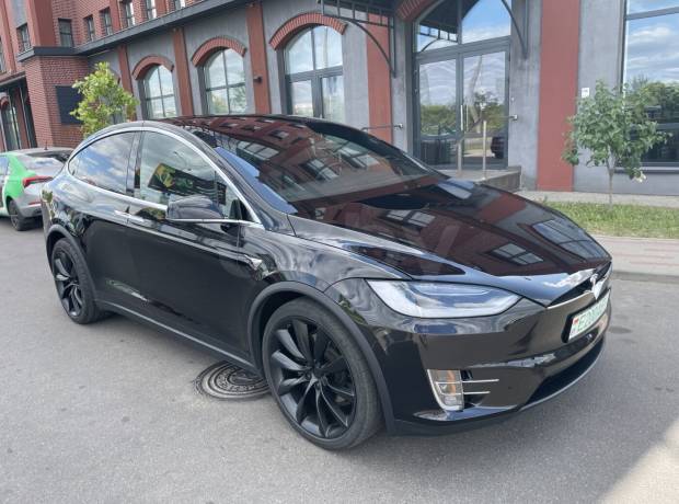 Tesla Model X I