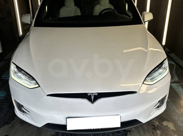 Tesla Model X I