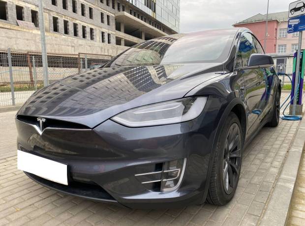 Tesla Model X I