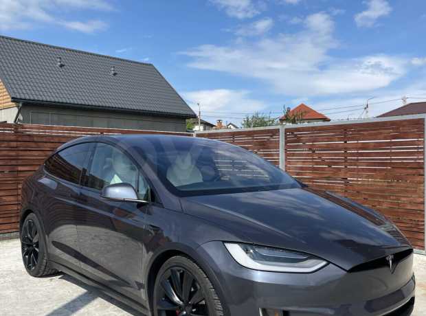 Tesla Model X I