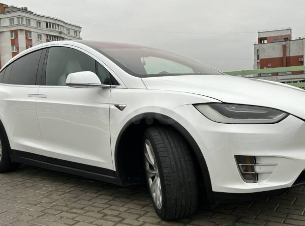 Tesla Model X I