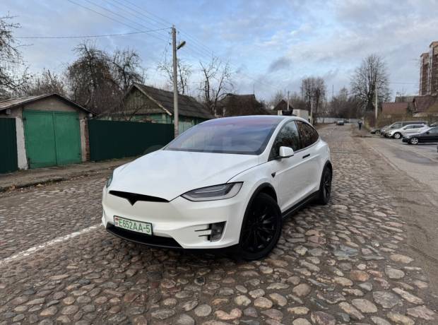 Tesla Model X I