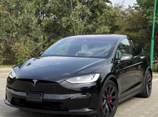 Tesla Model X I  Рестайлинг, 2023, пробег 17000 км