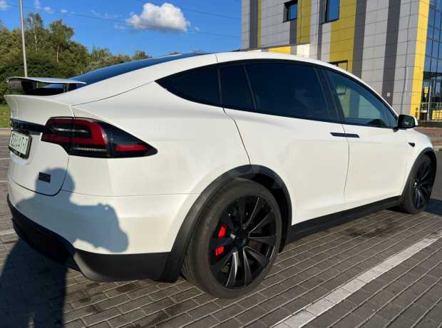 Tesla Model X I Рестайлинг