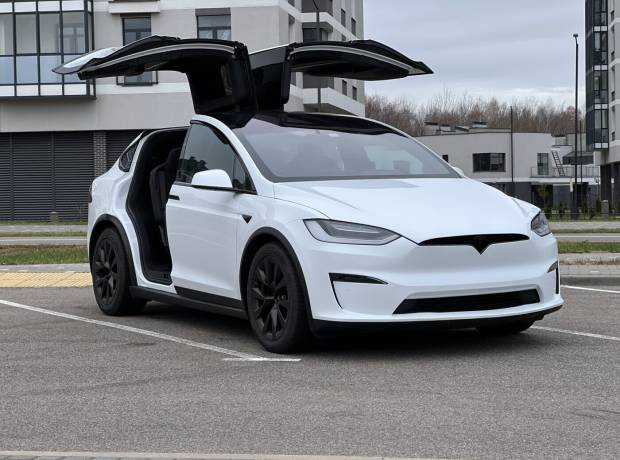 Tesla Model X I Рестайлинг