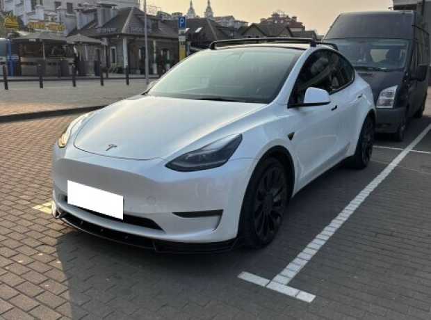 Tesla Model Y I, 2021, пробег 63000 км Tesla Model Y I, 2021, пробег 63000 км