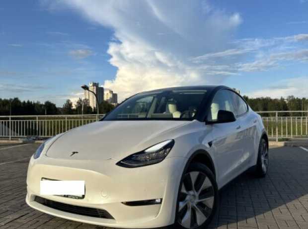 Tesla Model Y I, 2021, пробег 88000 км Tesla Model Y I, 2021, пробег 88000 км