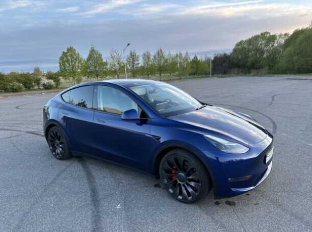 Tesla Model Y I, 2022, пробег 11000 км