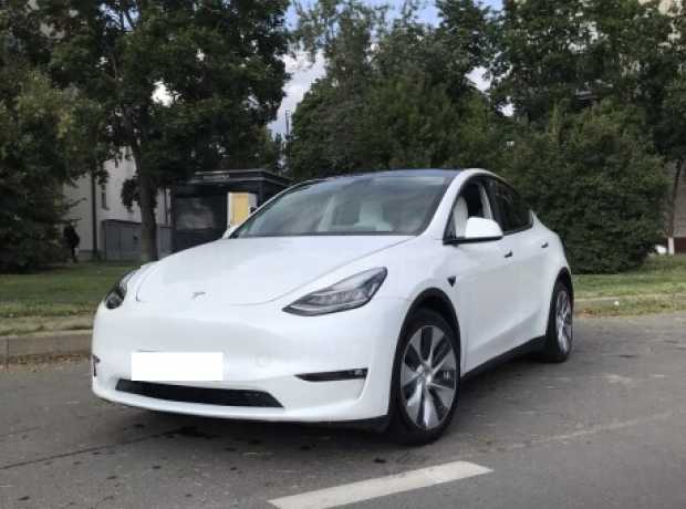 Tesla Model Y I, 2022, пробег 24000 км