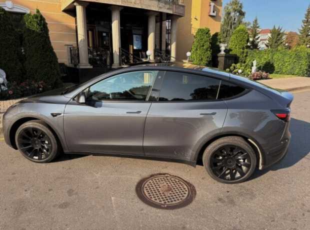 Tesla Model Y I, 2022, пробег 42000 км