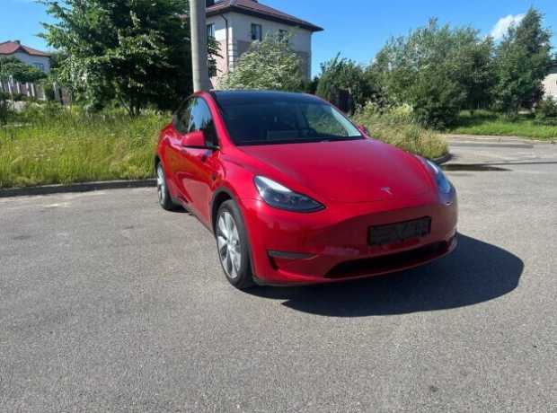 Tesla Model Y I, 2023, пробег 29999 км