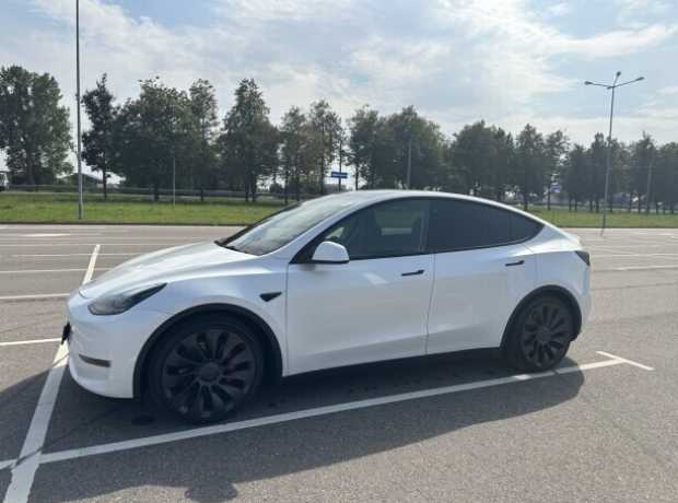 Tesla Model Y I, 2023, пробег 32000 км