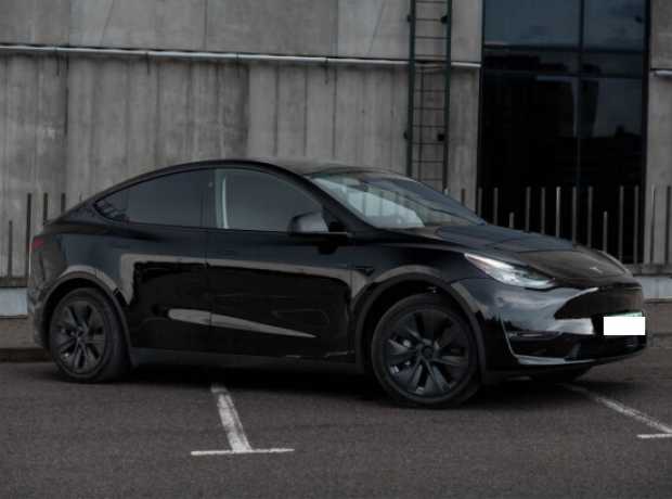 Tesla Model Y I, 2024, пробег 19000 км