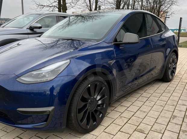 Tesla Model Y I