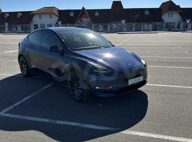 Tesla Model Y I