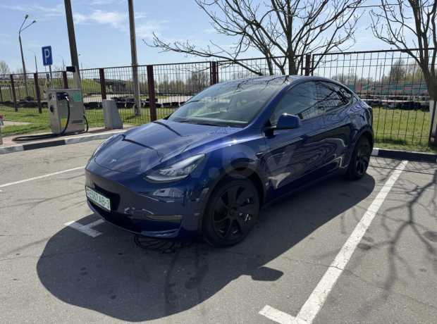 Tesla Model Y I