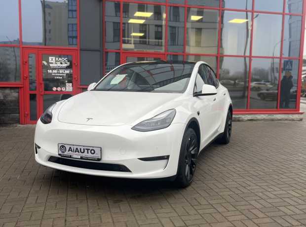 Tesla Model Y I