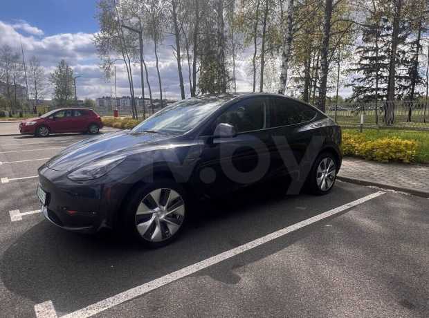 Tesla Model Y I