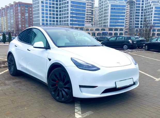 Tesla Model Y I