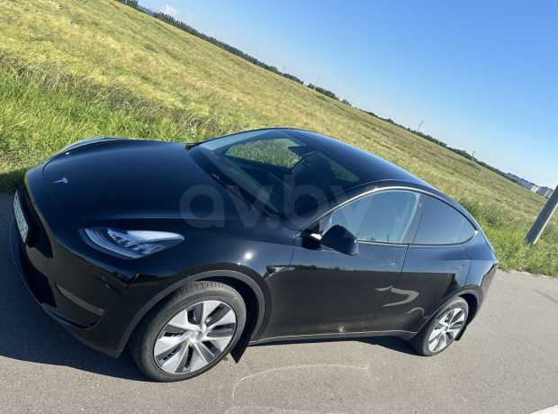 Tesla Model Y I