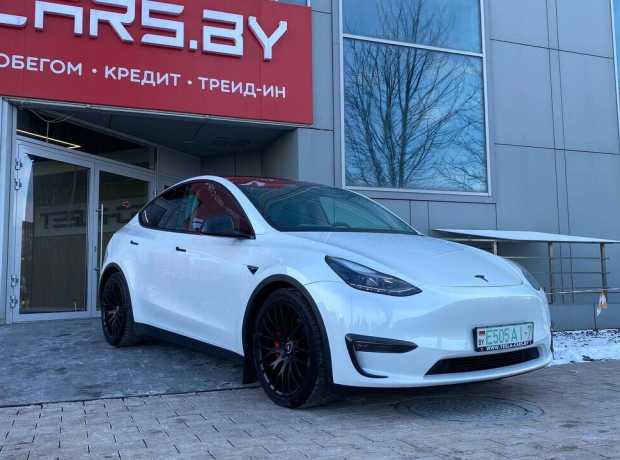 Tesla Model Y I