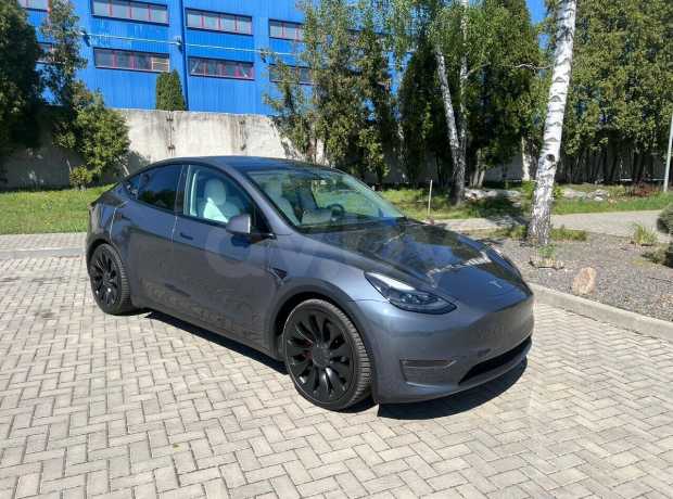 Tesla Model Y I