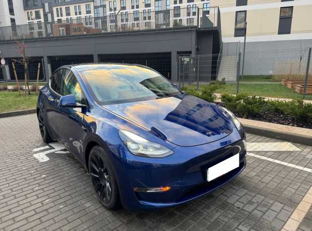 Tesla Model Y I