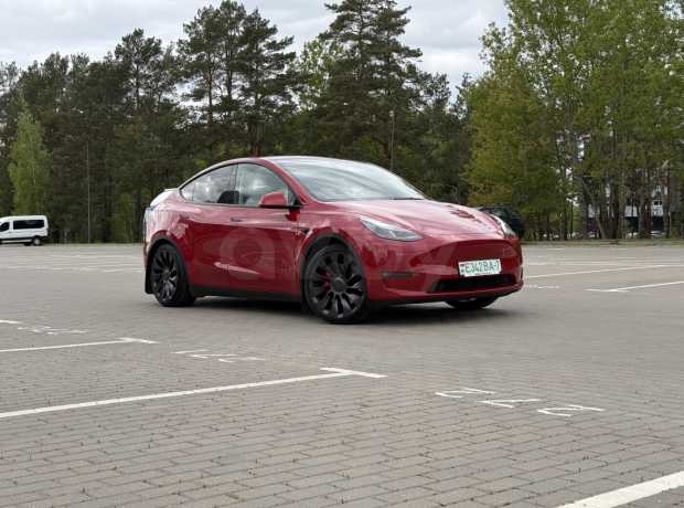 Tesla Model Y I
